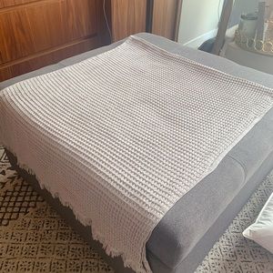 Light gray woven throw/ quilt
